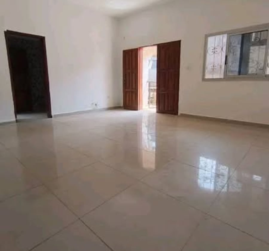 Appartement moderne à louer - Yaoundé Éleveur