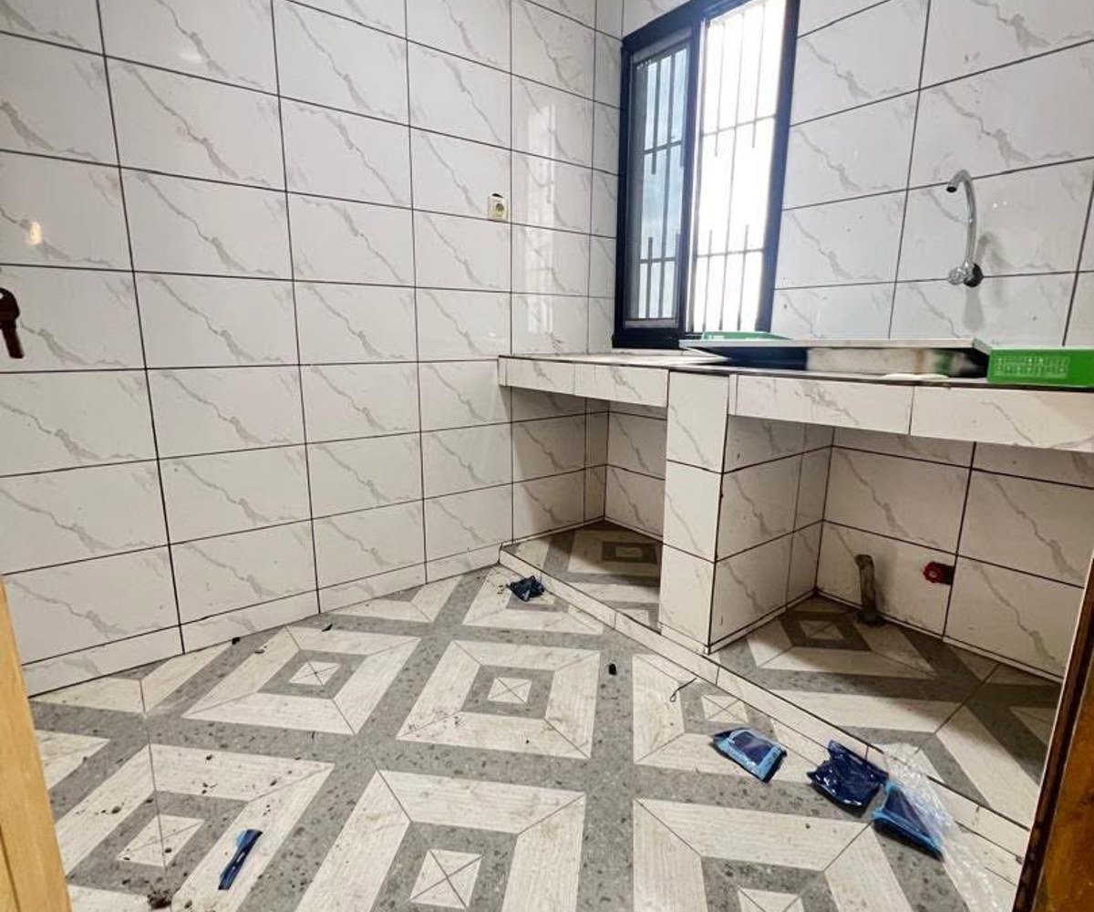 Studio à louer à Logpom - 80 000 XAF/mois