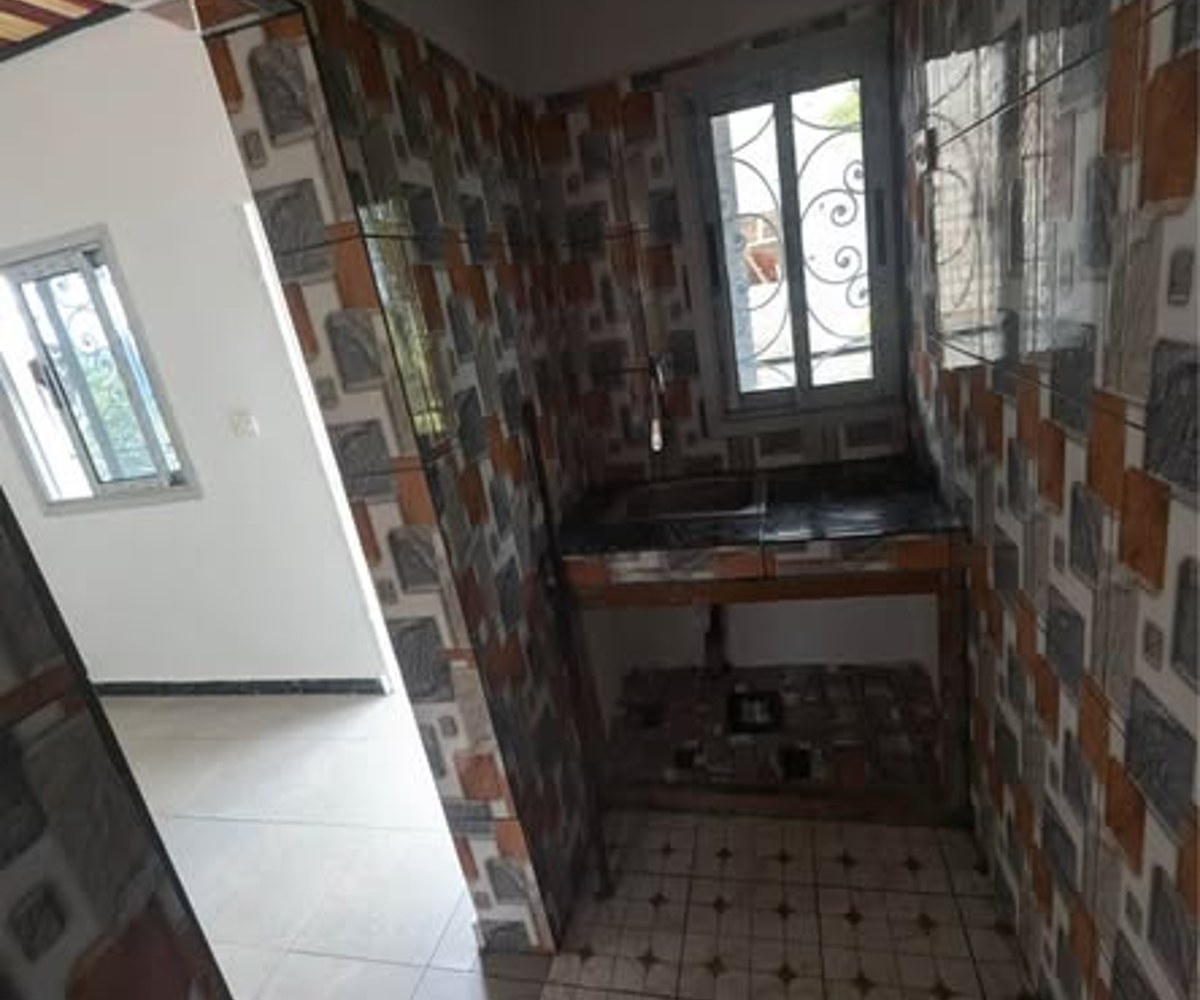 Studio moderne à louer à Damas
