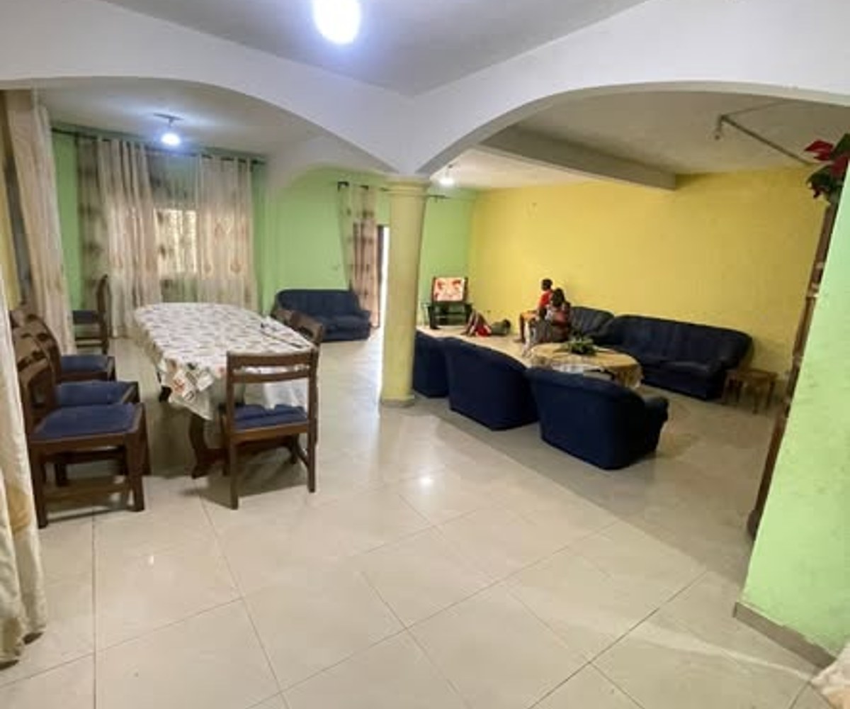 Villa moderne avec terrain à Kotto, Douala