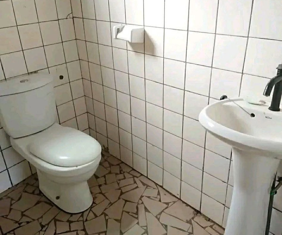 Studio moderne à louer à Nkoabang