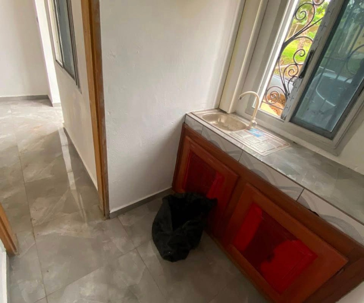 Chambre moderne à louer à PK 14, Douala