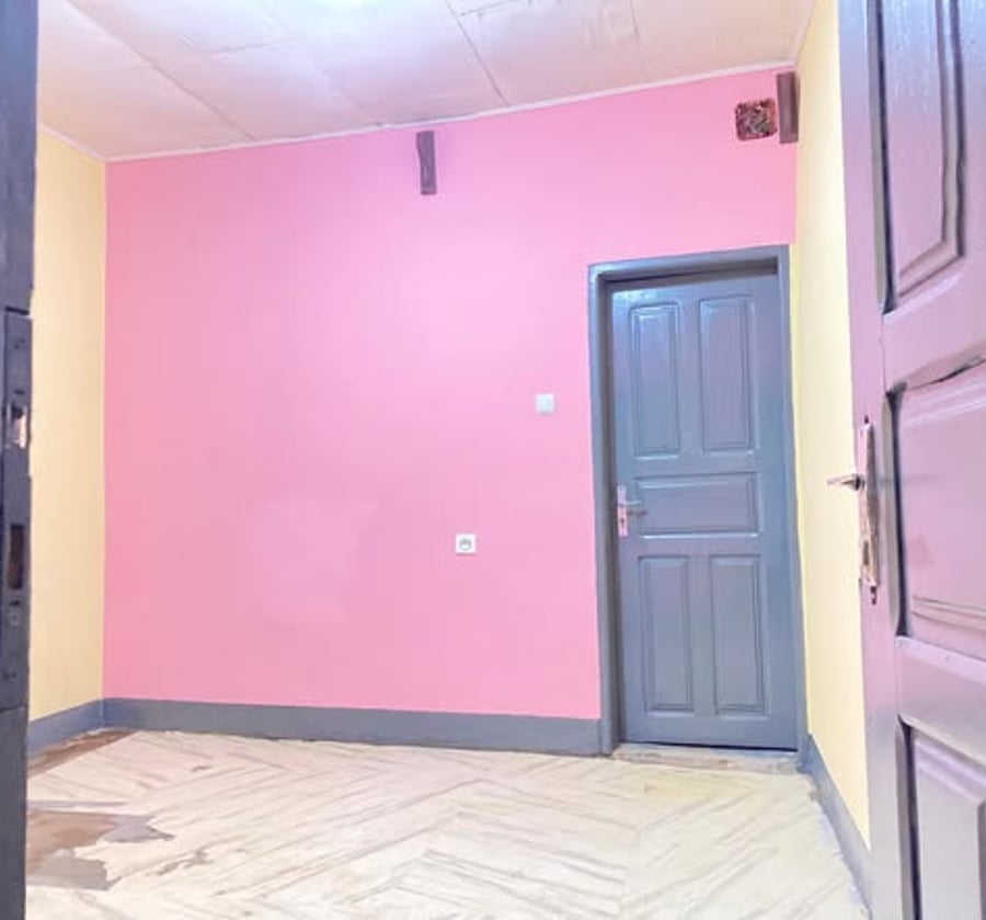 Studio neuf à louer – Ekoudoum