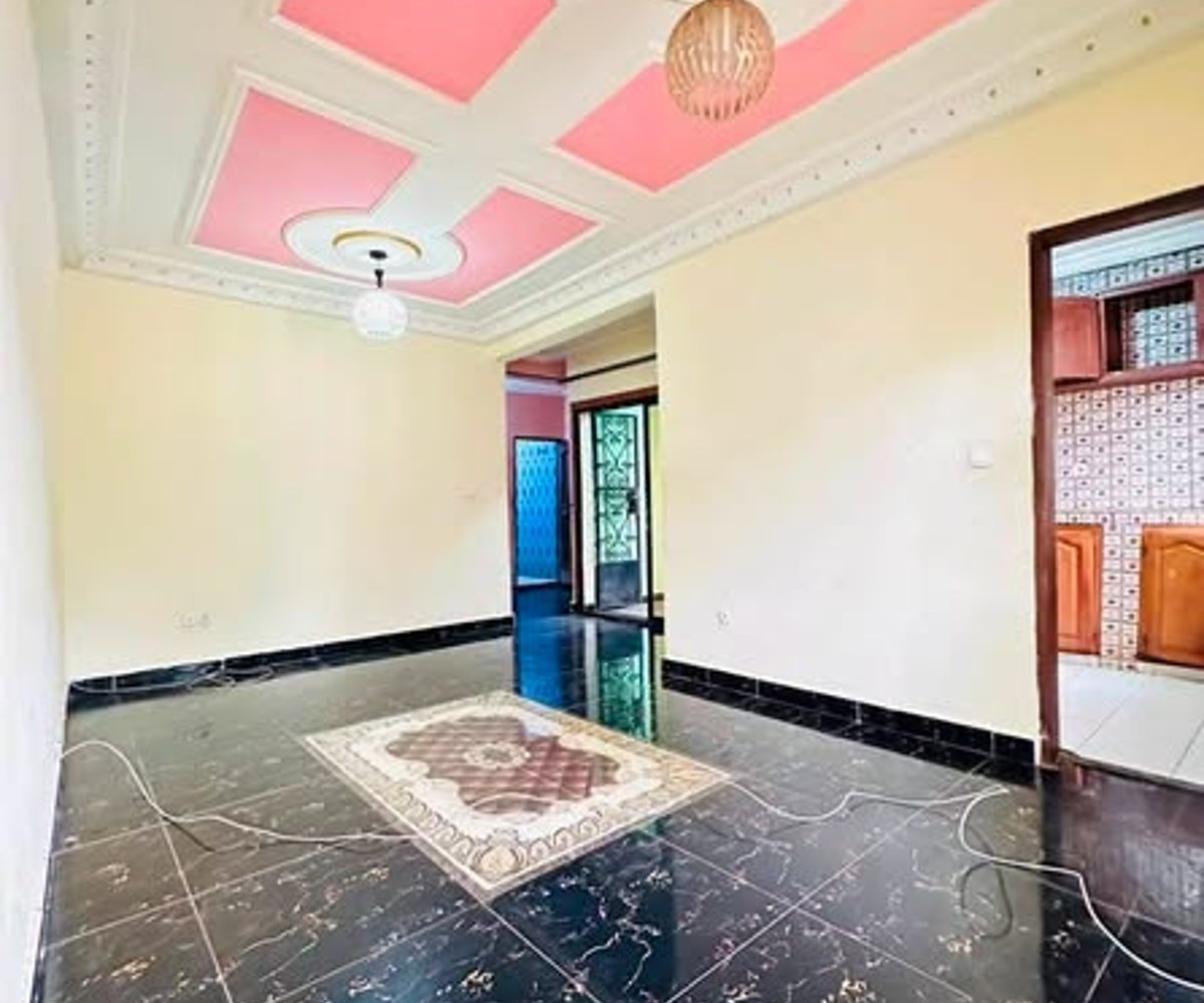 Appartement à louer - Efoulan Pont - Terre Rouge