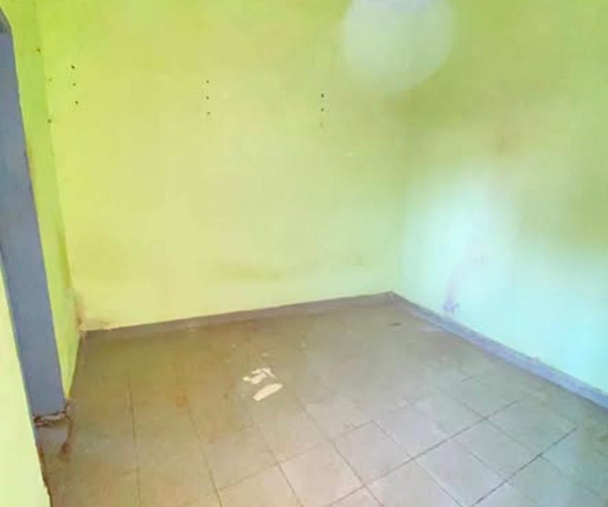 Studio moderne à louer à Odza Brigade