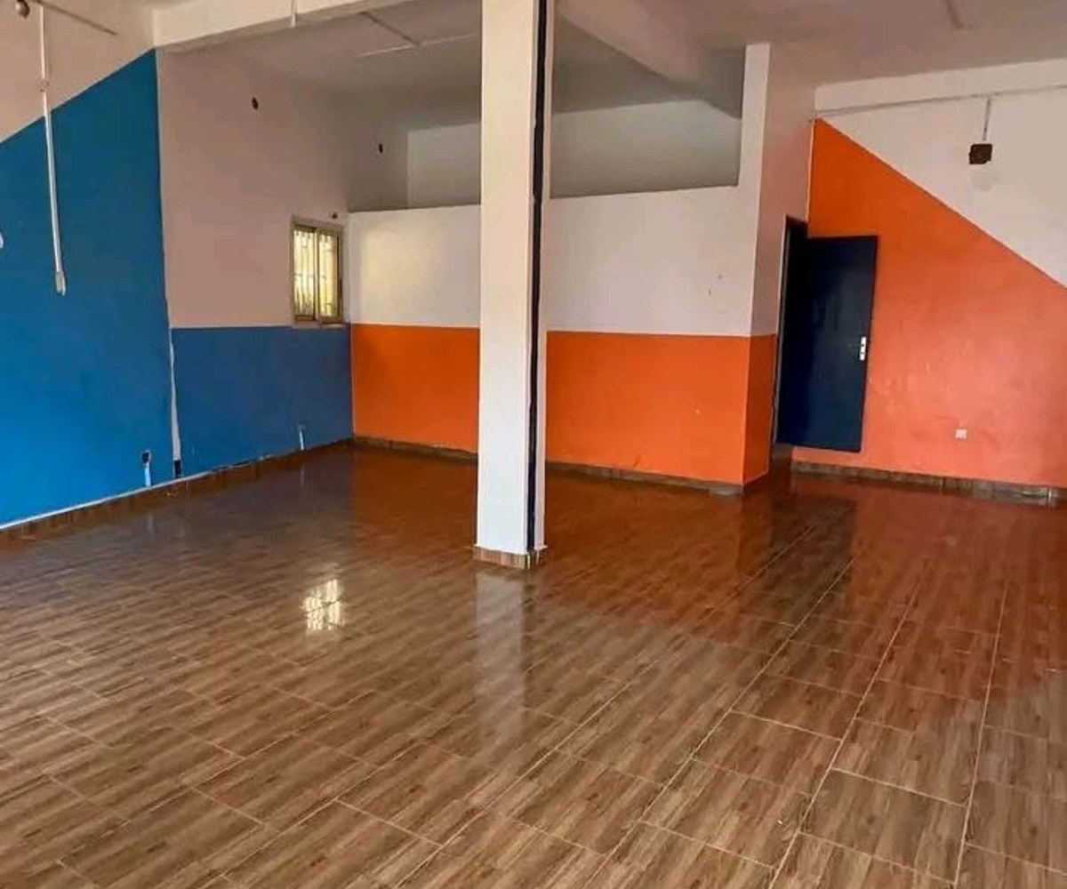 Boutique à louer - Elig-Essono, Yaoundé