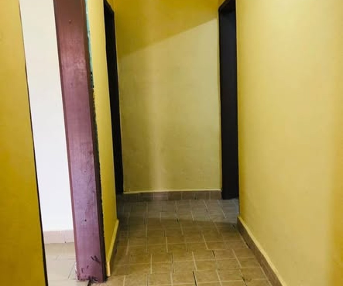 Appartement à louer - Rond Point Express, Douala