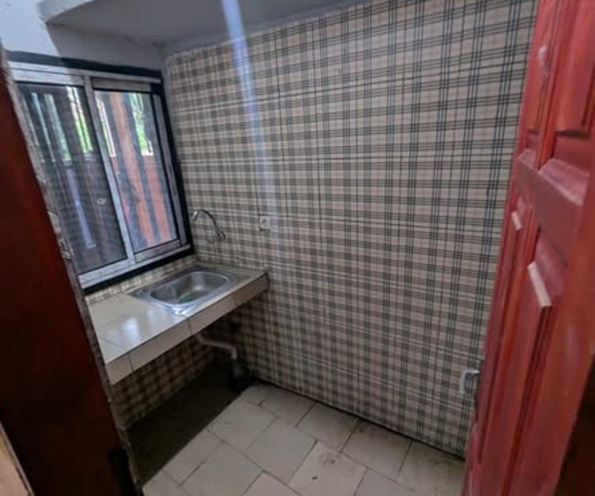 Studio à louer à Ahala-Barrière