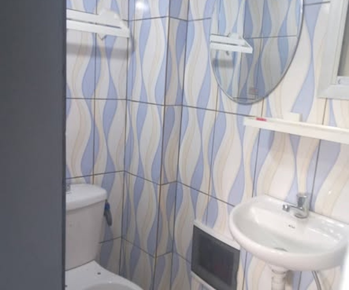 Chambre moderne à louer à Obili