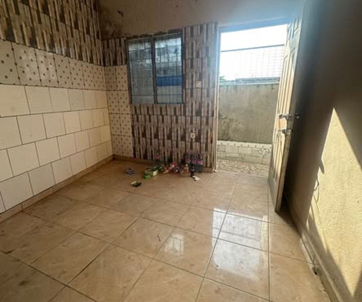 Chambre moderne avec coin cuisine - PK 14, Douala
