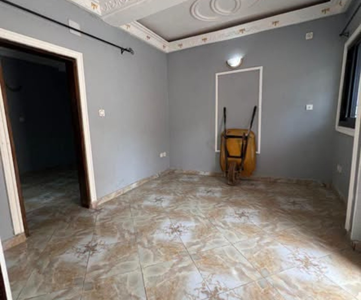 Studio à Ngousso - 70 000 XAF/mois
