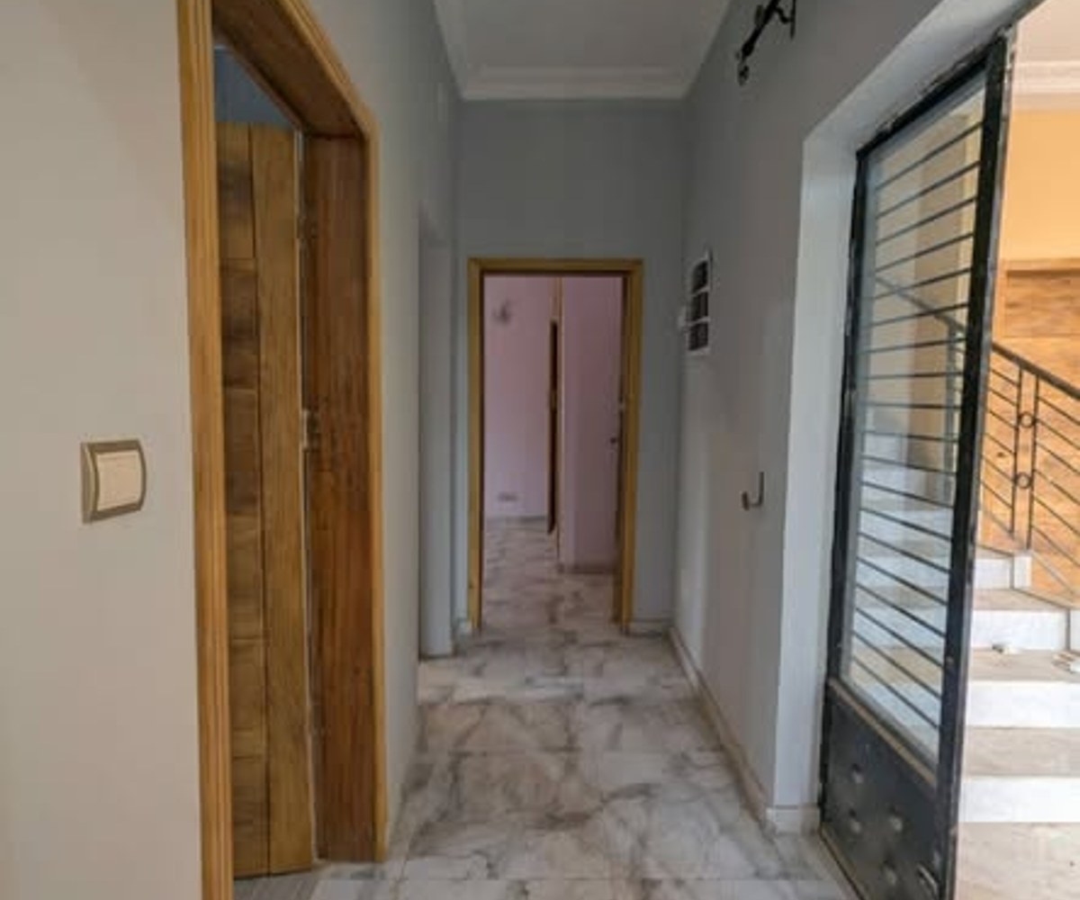 Studio neuf à Nsam (Obam) - 90 000 FCFA/mois