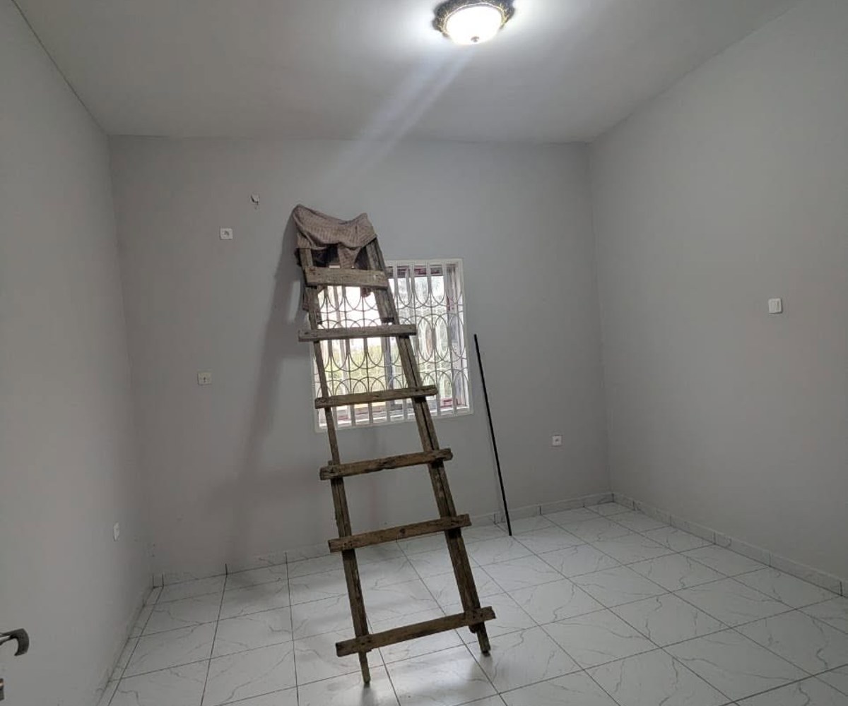 Studio moderne haut standing à louer – Awae Carrière Monti