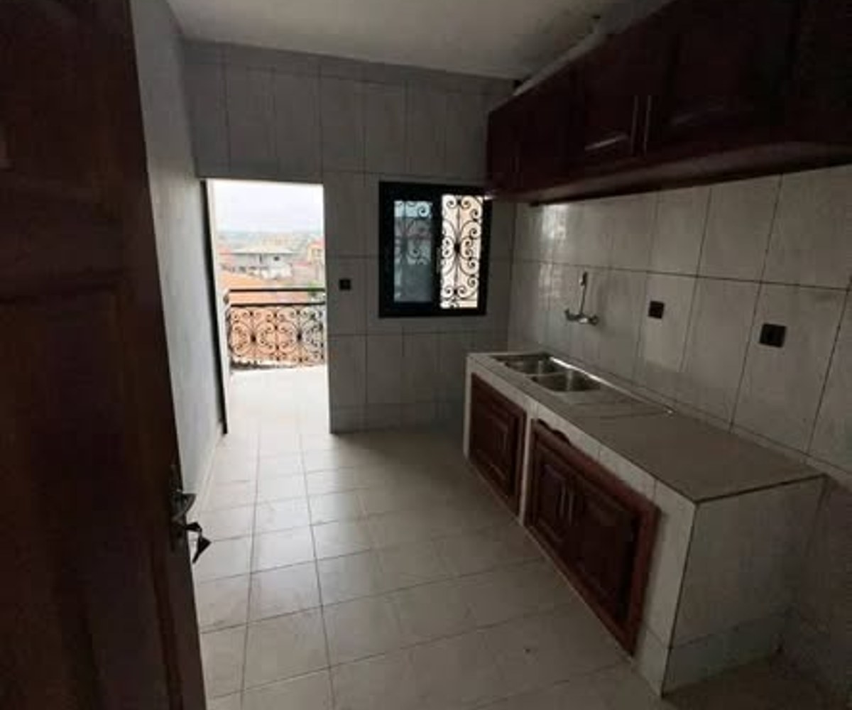 Appartement moderne à louer – Odza Cité de la Paix