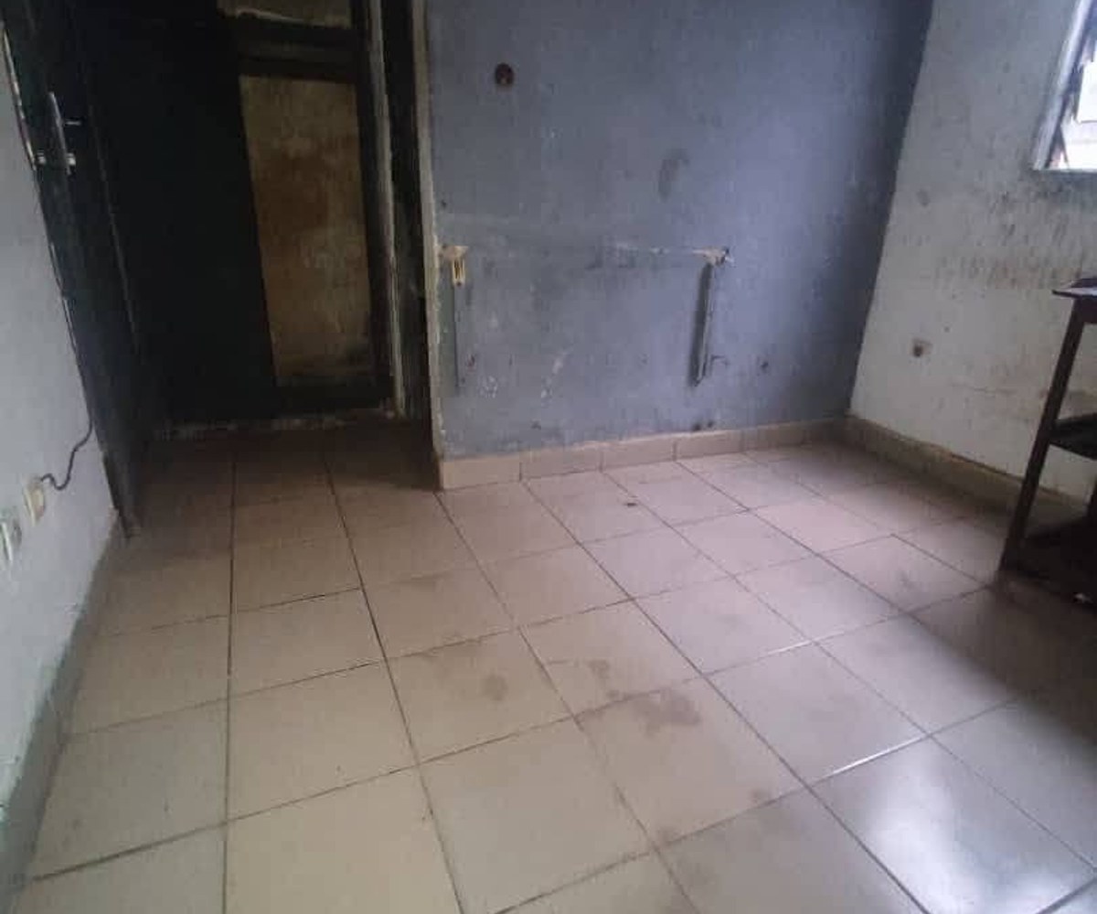 Chambre à louer à PK8 - Douala