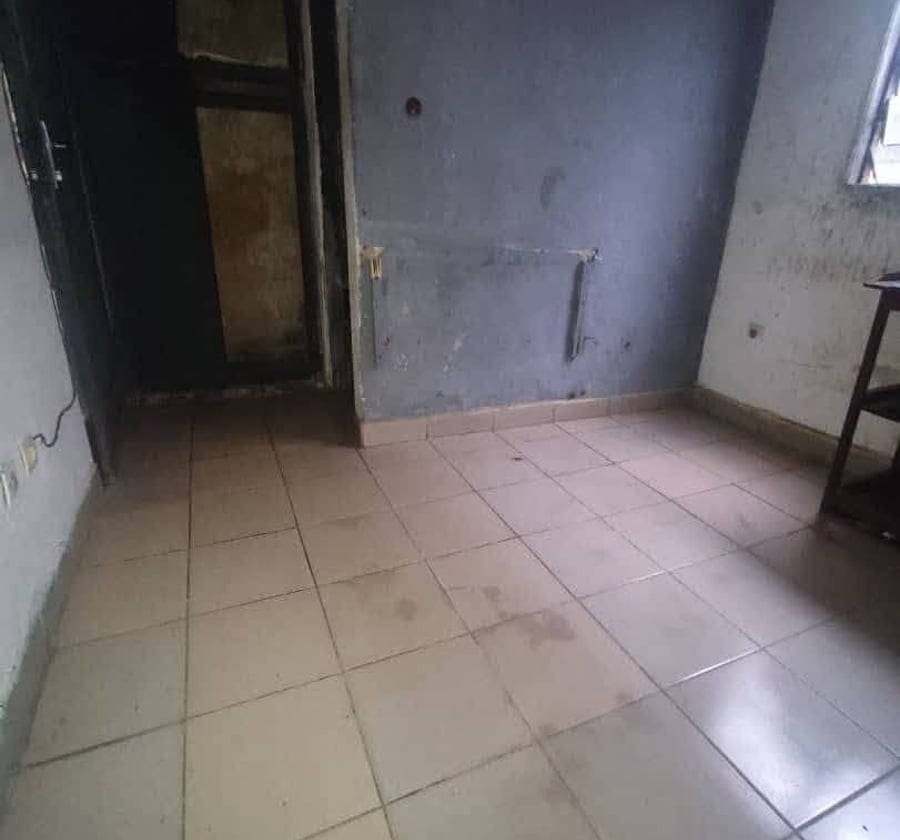 Chambre à louer à PK8 - Douala