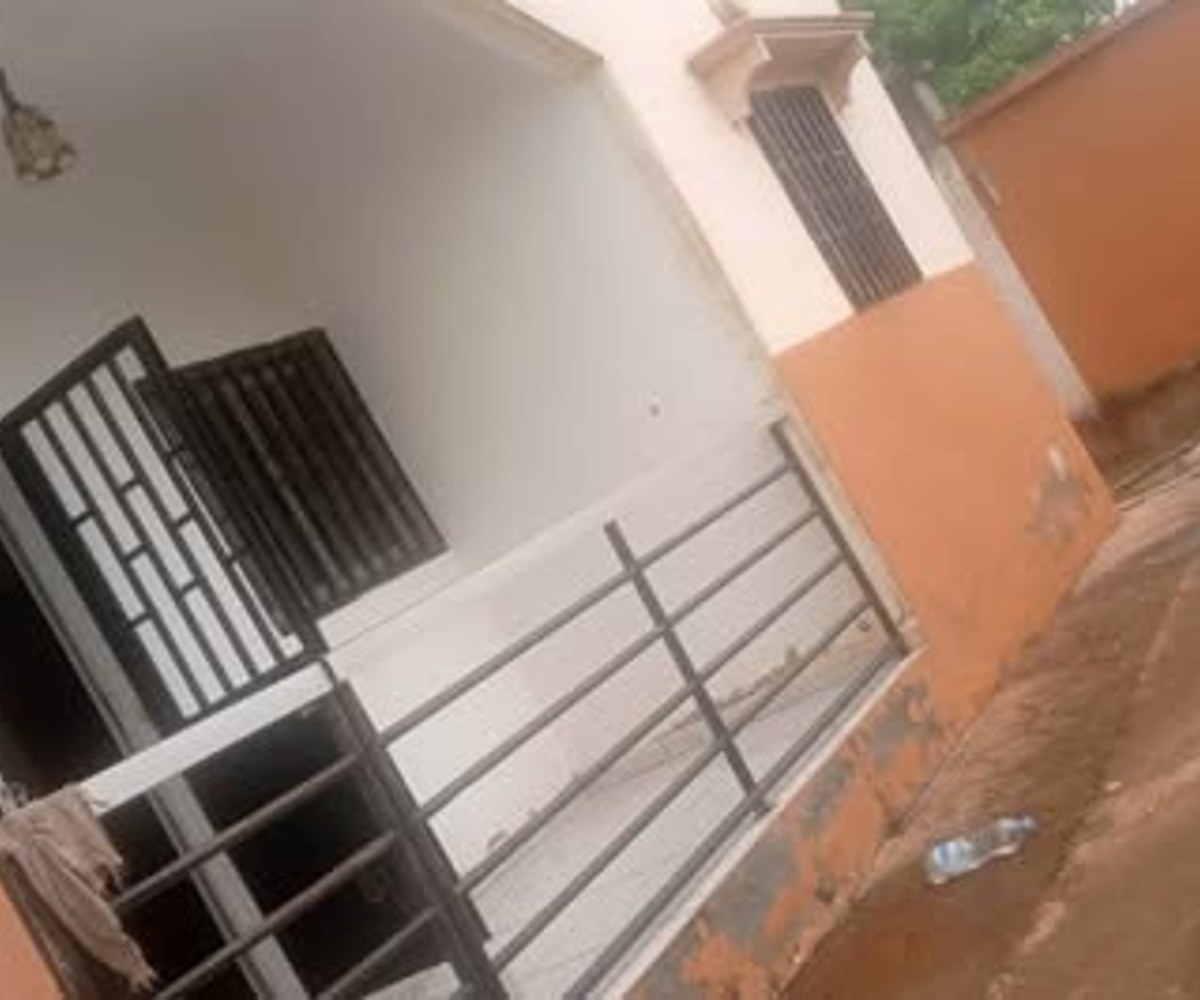 Appartement à louer à Odza