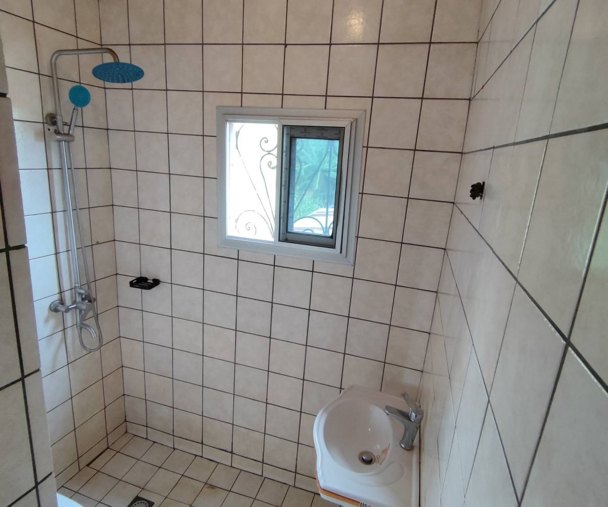 Studio à louer – 65 000 FCFA/mois – Ngousso, Yaoundé