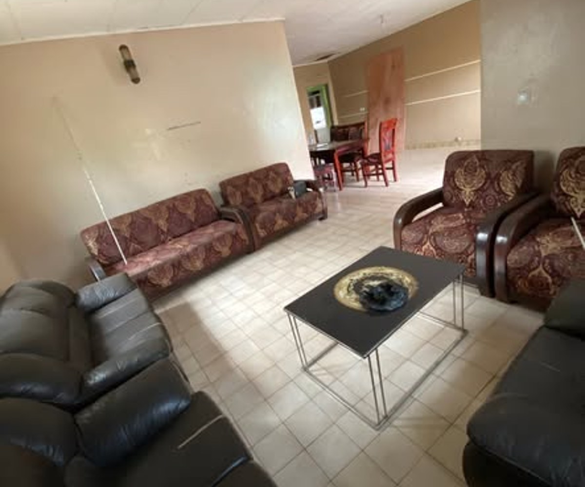 Appartement à louer - Titi Garage, Yaoundé - 3 chambres