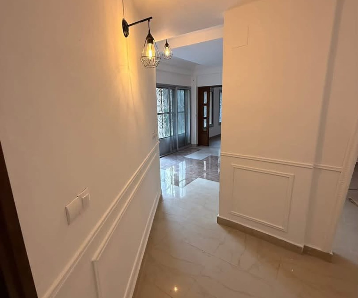 Appartement 3 chambres haut standing à louer - Bonapriso, Douala