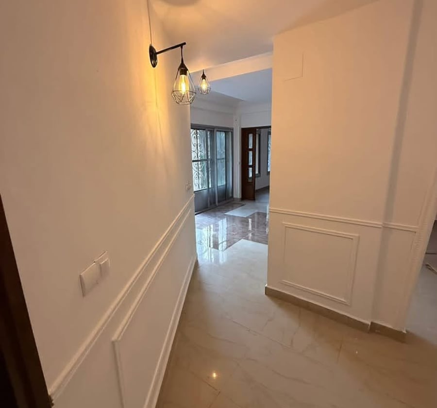 Appartement 3 chambres haut standing à louer - Bonapriso, Douala