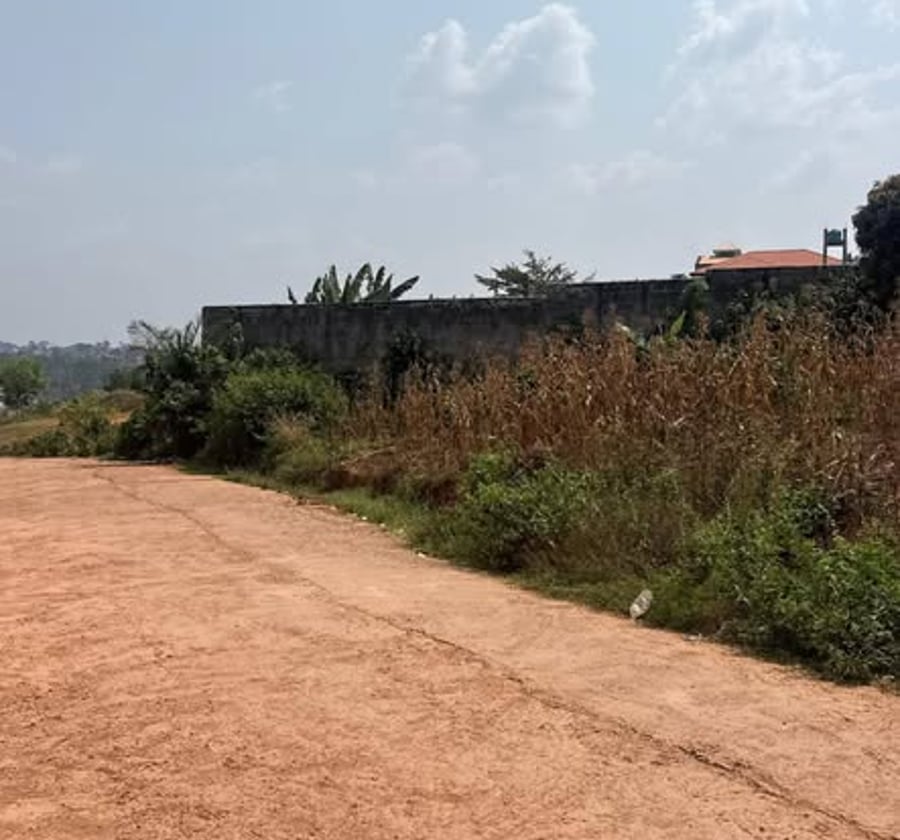 Terrain titré à vendre à Nkolfoulou, Yaoundé