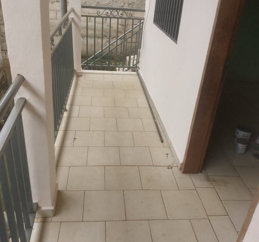 Appartement moderne 2 chambres à Carrefour Nkoabang