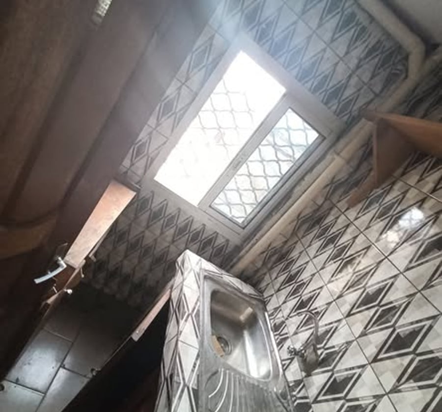 Studio moderne à louer à Bonaberi