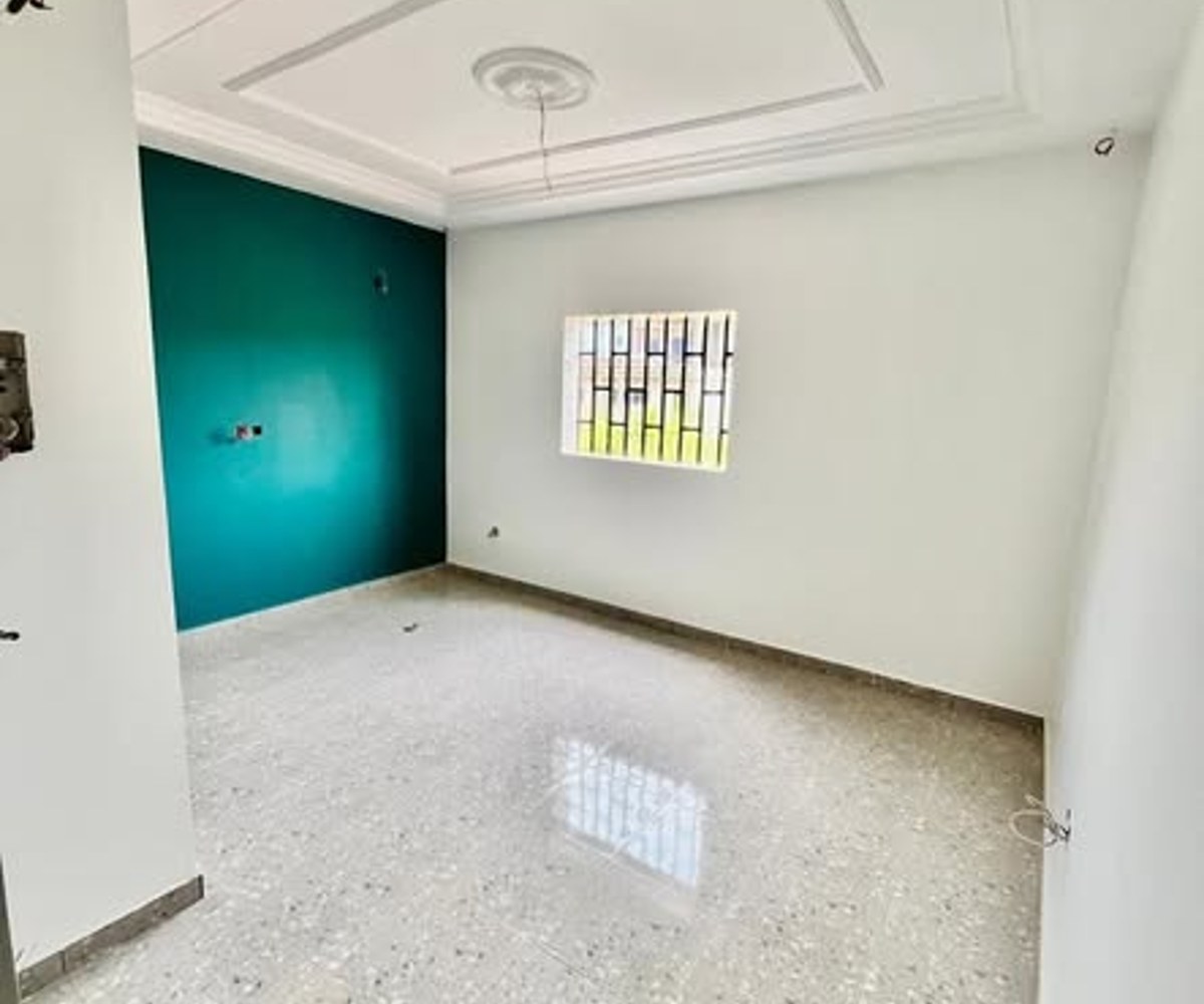 Chambre moderne 3 pièces à louer – Bonamoussadi
