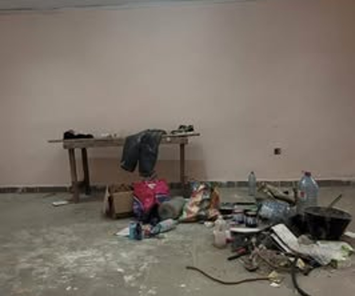2 chambres, 2 douches, salon, cuisine à Biyem-Assi Lac