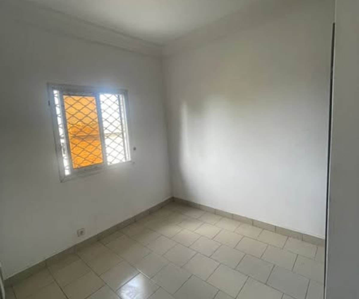 Appartement moderne à louer à Logbessou