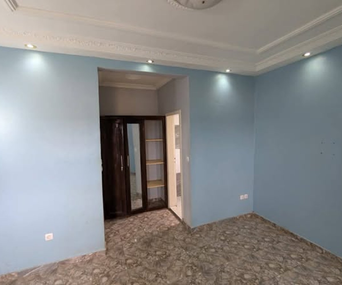 Appartement moderne haut standing - Odza Petit Marché