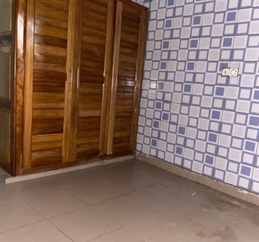 Studio moderne à louer à Ndogpassi II