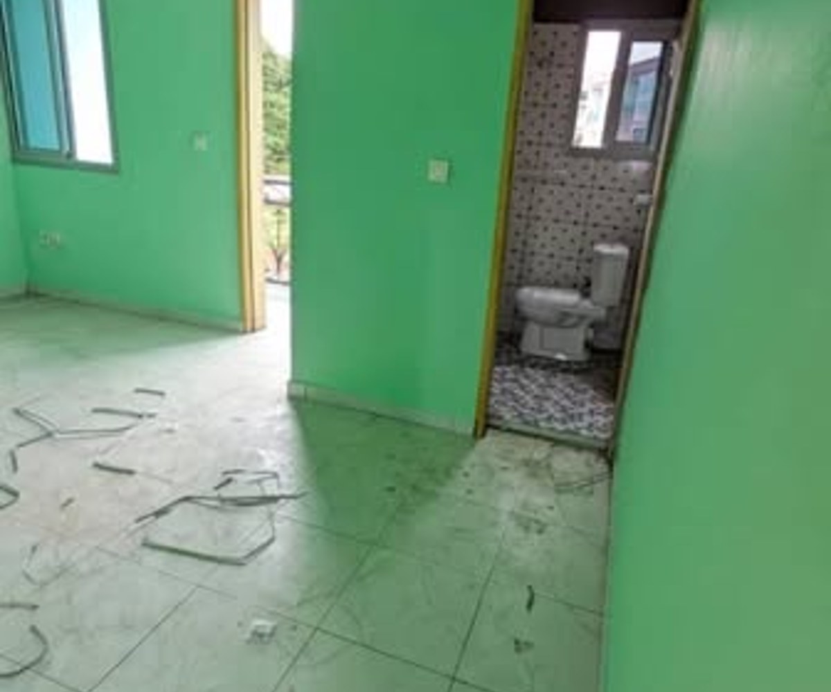 Chambre moderne avec douche interne - Nyom Dispensaire Messassi