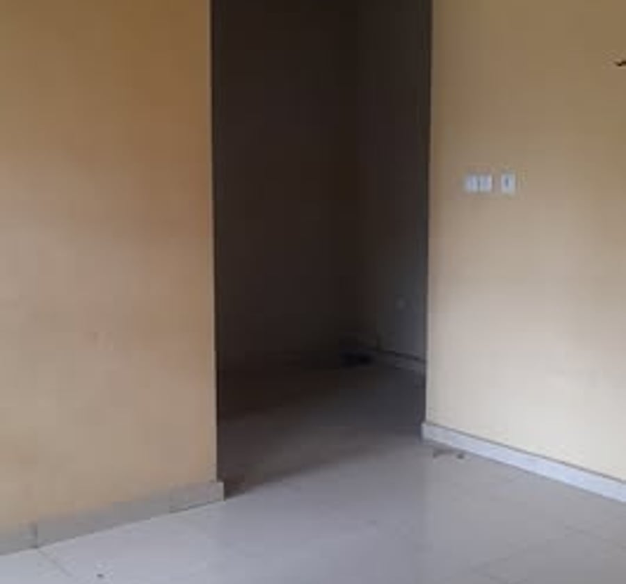 Studio moderne à louer - PK12, Douala