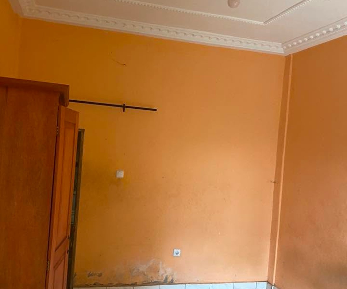 Chambre moderne sécurisée - Carrefour OPEP - 35 000 FCFA/mois