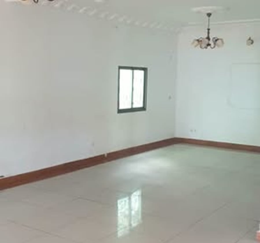 Duplex 4 chambres à louer - Odza, Yaoundé