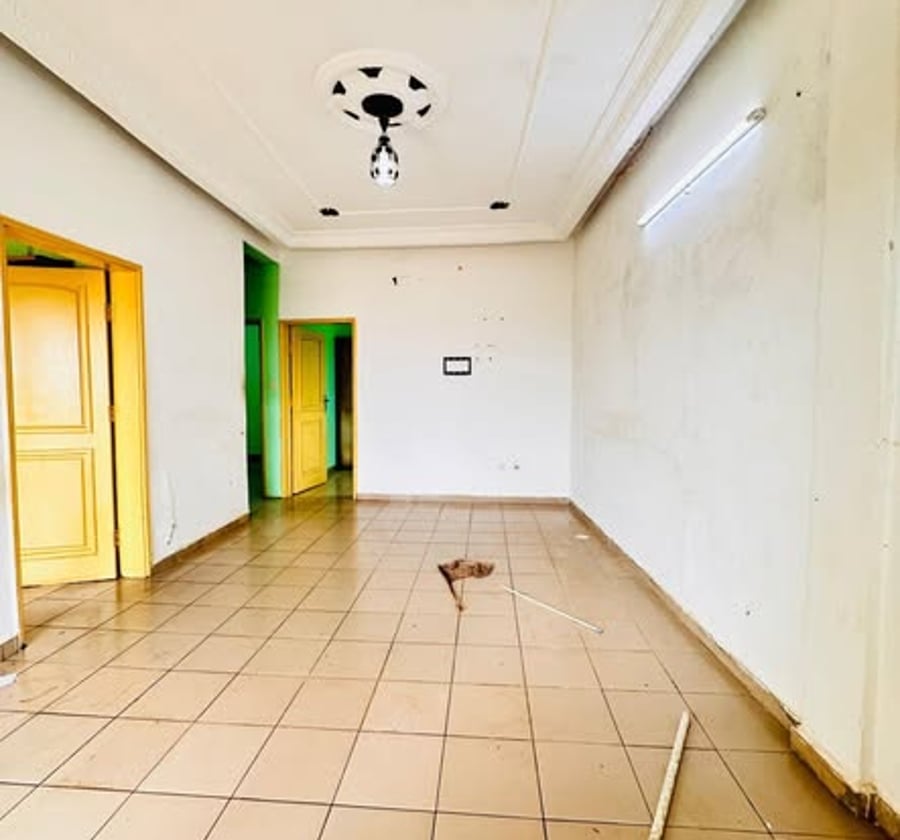 Appartement moderne à louer – Nsam