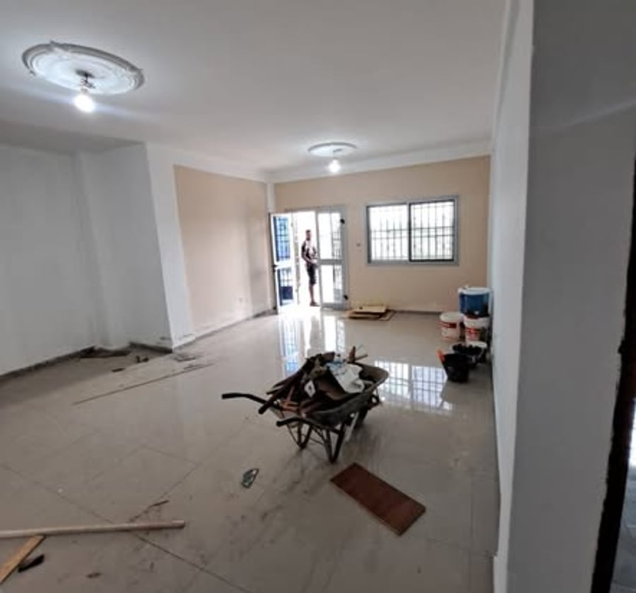 Appartement moderne 3 chambres à louer – Odza Terminus