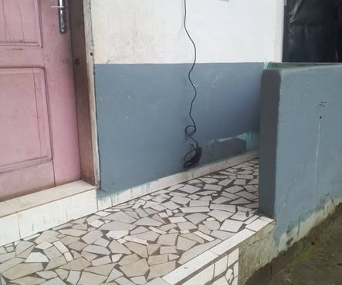 Studio simple à Mimboman, Yaoundé