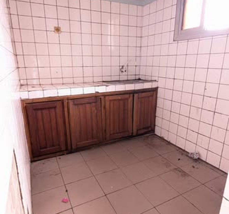 Chambre moderne à Makepe Missoké