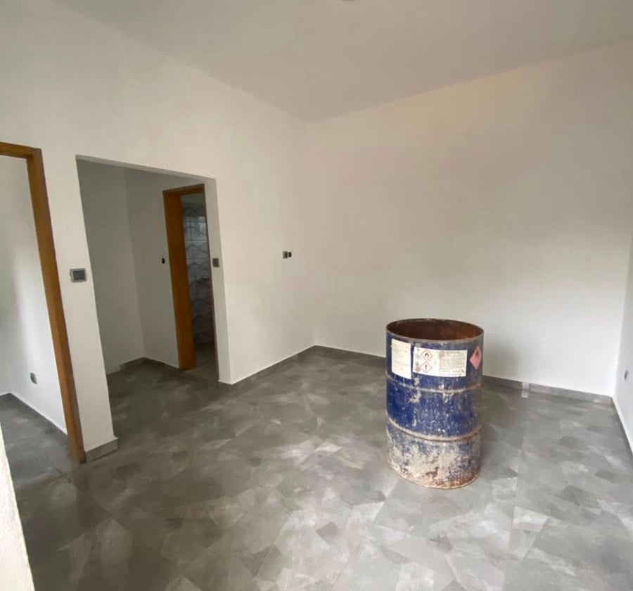 Chambre moderne à louer à PK 14, Douala
