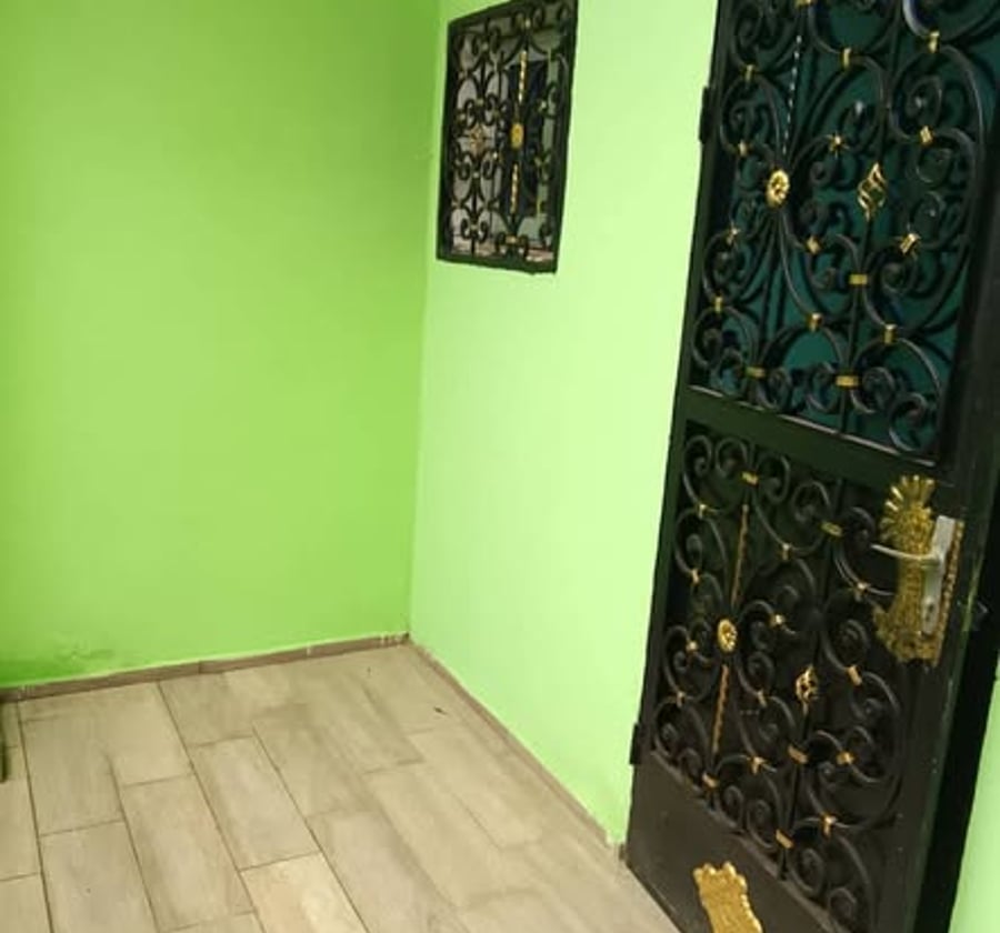 Appartement moderne à Odza plaque L&B