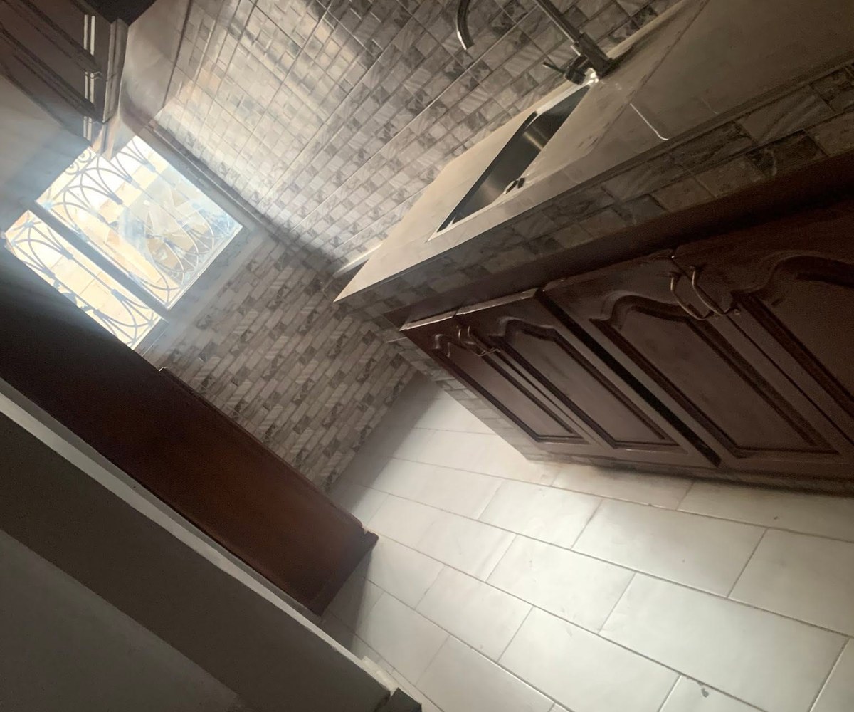 Appartement 2 chambres à louer à Biteng
