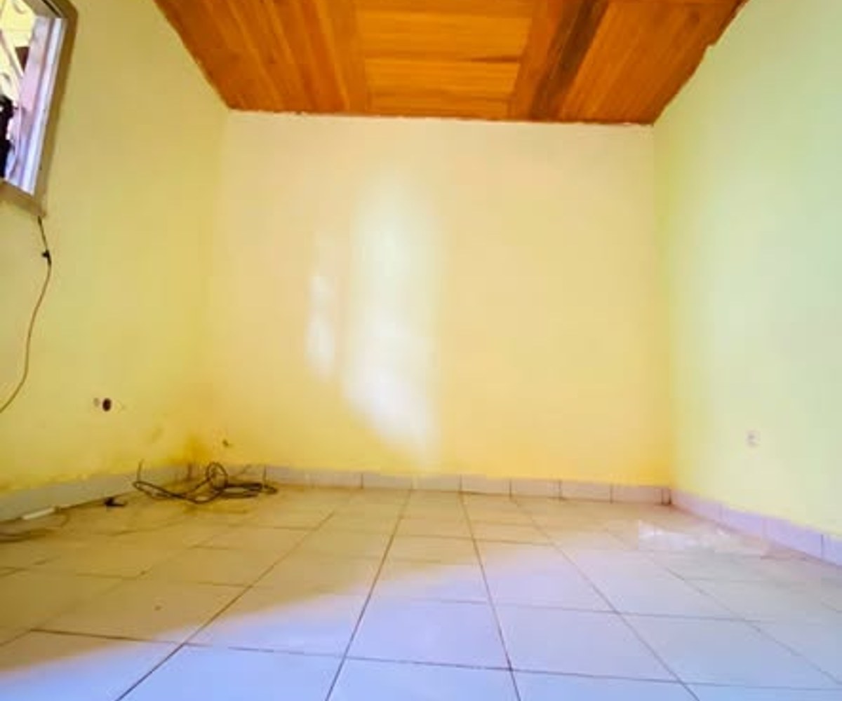 Studio moderne à Logbaba (carrière)