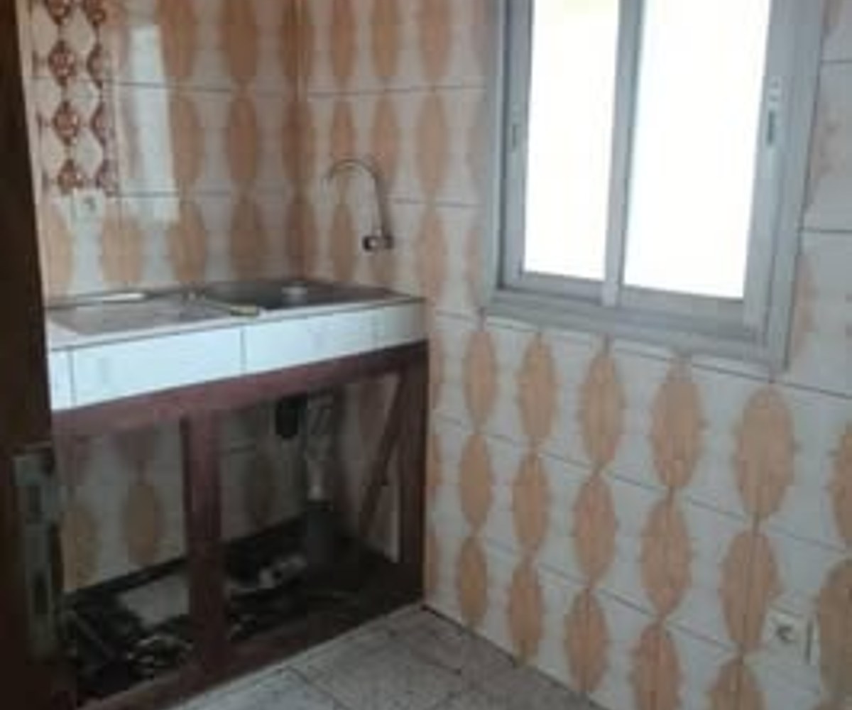 Studio à louer à Nkoabang