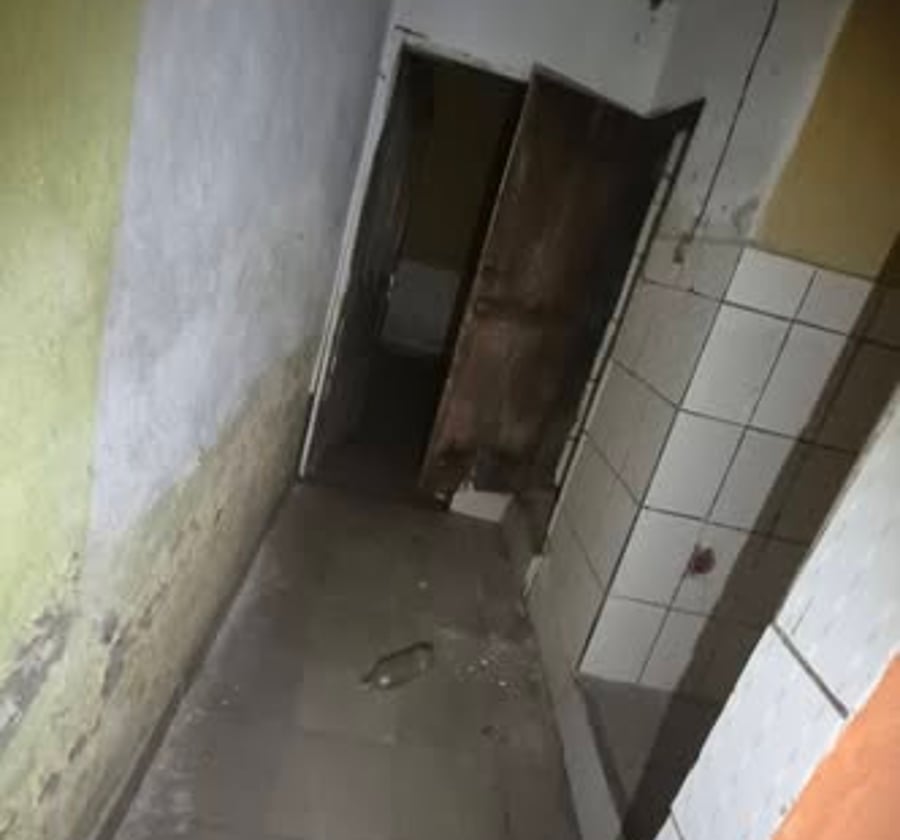 Studio moderne 4 pièces – Tradex, Douala