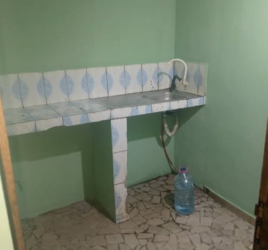 Studio moderne à louer - Village, Douala