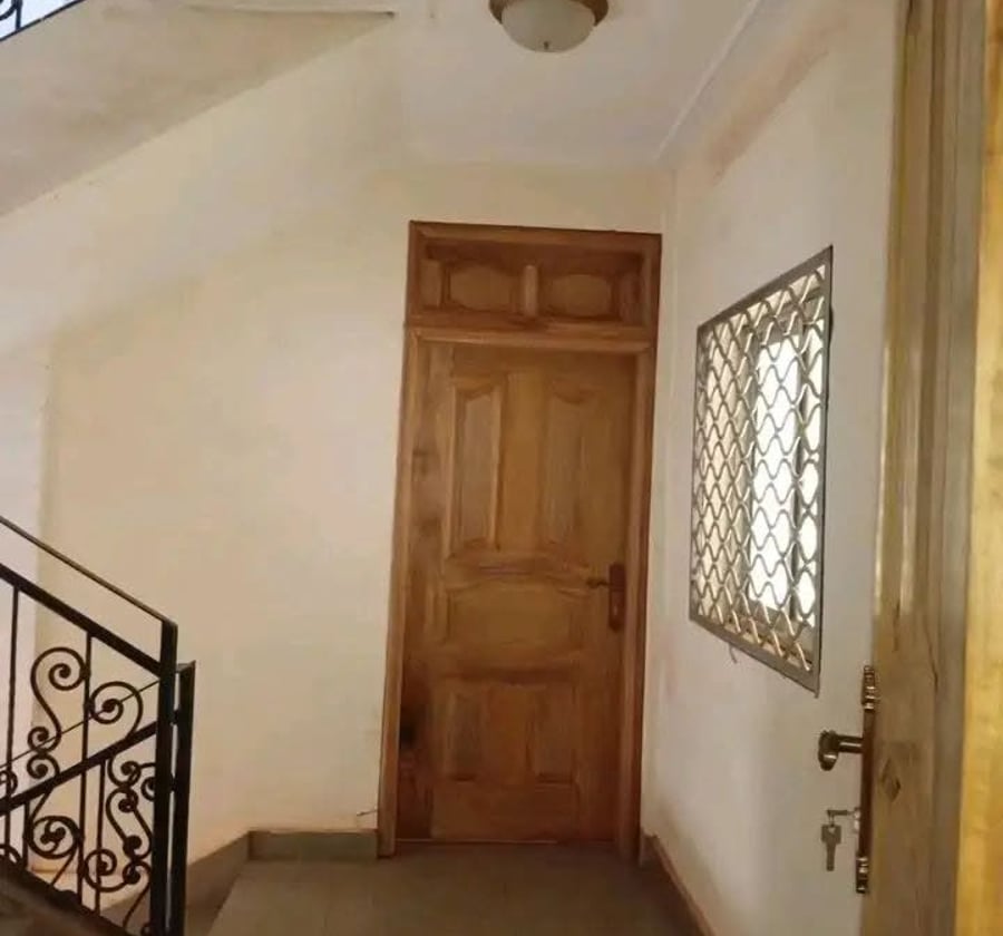 Grande salle à louer à Essos