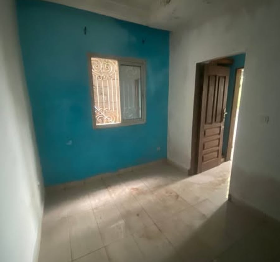 Studio moderne à Nsam (Obam) - Yaoundé